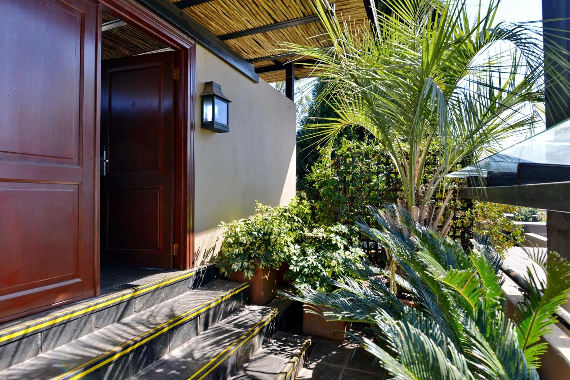 The Residence Johannesburg Exteriör bild